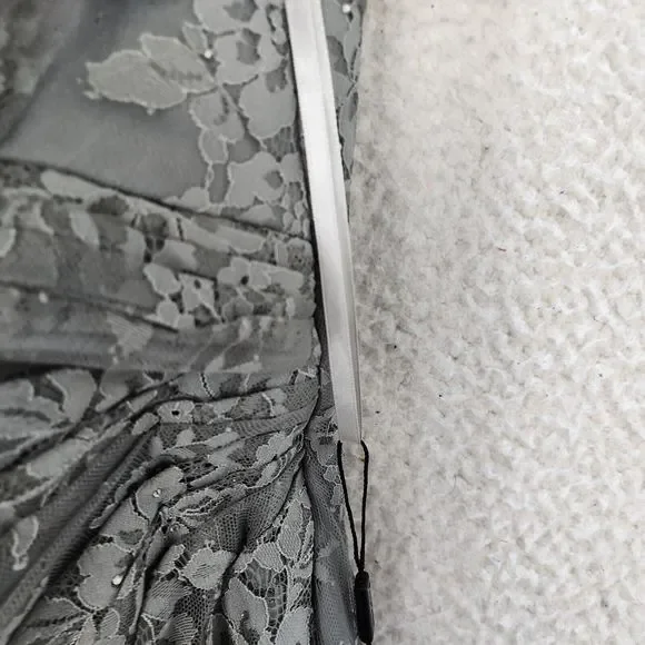 La Femme Portrait Neck Lace Gown Women's 14 Platinum Embellished Rhinestones - Picture 12 of 15